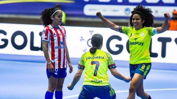Polémica desvinculación de técnico y jugadoras de selección