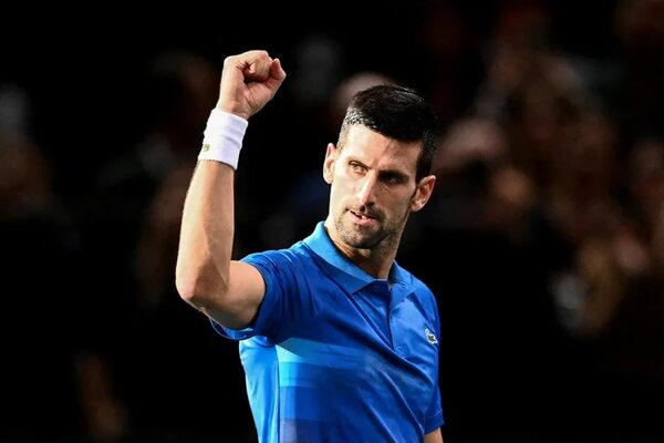 Djokovic tritura a Musetti y pasa a las semifinales de Bercy - Tenis - ABC Color