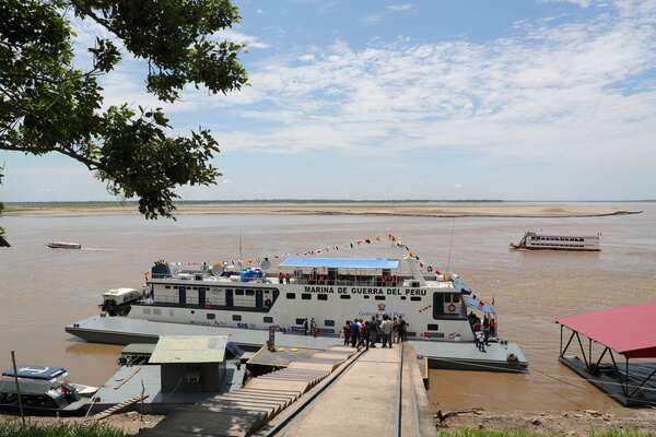 Liberan a más de un centenar de retenidos en río de la Amazonía de Perú - MarketData