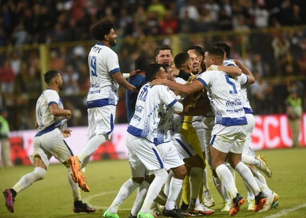 Sportivo Ameliano hace historia y levanta la Copa Paraguay