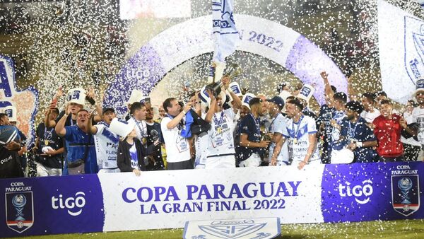 Sportivo Ameliano hace historia y levanta la Copa Paraguay