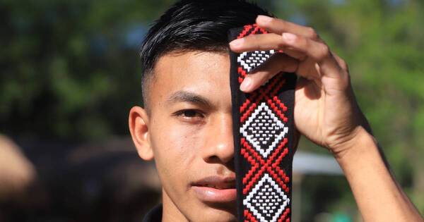 La Nación / “A través de mi arte y la moda quiero promover la cultura de mi pueblo”