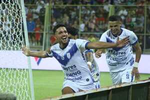 Elías Sarquis, el encarnaceno que marca el primer gol oficial en el "Nuevo Villa Alegre"