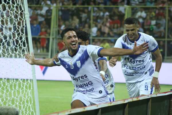 Elías Sarquis, el encarnaceno que marca el primer gol oficial en el "Nuevo Villa Alegre"