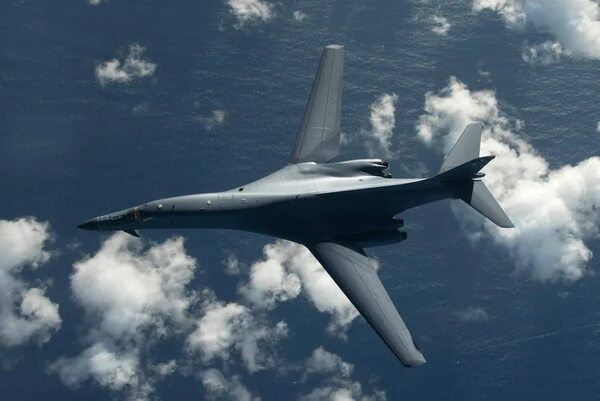 EEUU envía bombarderos B-1 a la península coreana por primera vez desde 2017 - Mundo - ABC Color