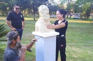 Crónica / Rajaron a Sócrates de la Facultad de Filosofía ¡por ser feo!