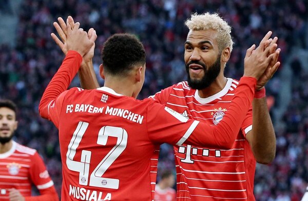 Bayern Múnich vence con apuros al Hertha en Berlín y es líder provisional
