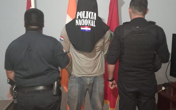 Intentó asaltar y herir a pareja en una plaza