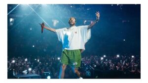 Largas filas para canjear entradas para Bad Bunny
