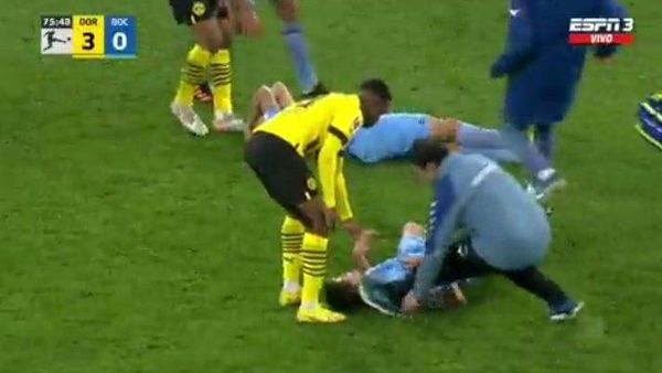 Crónica / [VIDEO] Ligó doble tongo: De su propio compí y ¡del doctor que lo debía atender!