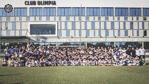 Olimpia premia y le da una gran alegría a los socios infantiles