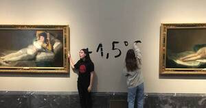 La Nación / Militantes por la ecología volvieron a atacar un museo
