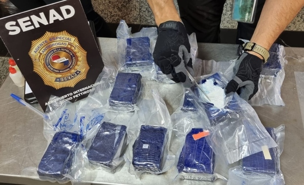 SENAD detectó cocaína en la maleta de un pasajero en el Aeropuerto Silvio Pettirossi - Megacadena — Últimas Noticias de Paraguay