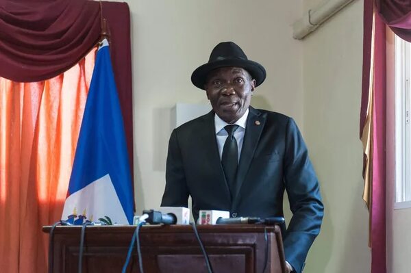 EEUU prohíbe la entrada al presidente del Senado haitiano por narcotráfico - Mundo - ABC Color