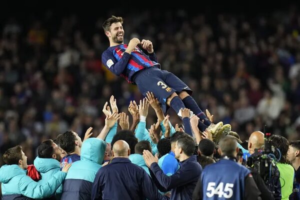 Piqué se despide como líder - Fútbol Internacional - ABC Color