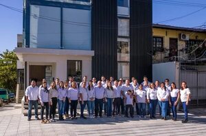 Con enfoque en la sociedad - 40° aniversario SIAR - ABC Color