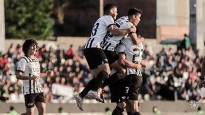Libertad vs Guaireña: El penúltimo capítulo del Clausura arranca en Tuyucuá - Unicanal