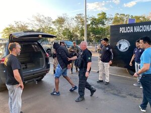 Un nigeriano, con orden de captura, fue expulsado al Brasil