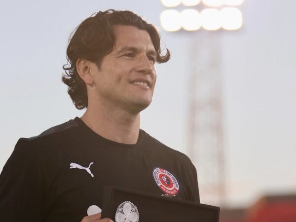 Nelson Haedo y la idea de construir escuela con enfoque en idiomas y promover el deporte en San Joaquín | 1000 Noticias