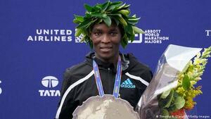 El keniata Evans Chebet gana la maratón de Nueva York tras el abandono del brasileño Daniel Do Nascimento