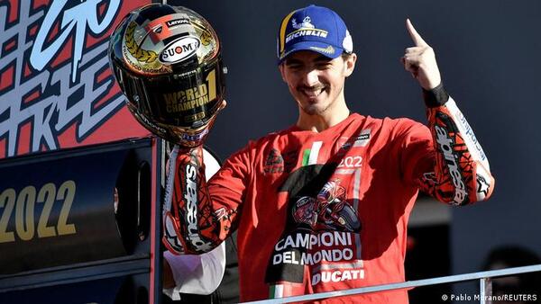 El italiano Francesco Bagnaia logra el título mundial de MotoGP en la "carrera más dura de su vida"
