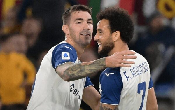 La Lazio se lleva el derbi de la ciudad de Roma para impulsarse al podio de la Serie A