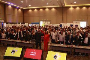 Universo empresarial de Paraguay se potenció en el Congreso de la AJE