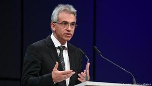 El controvertido alcalde de Frankfurt, destituido en referéndum