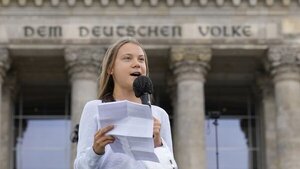 Greta Thunberg llama a derrocar al capitalismo