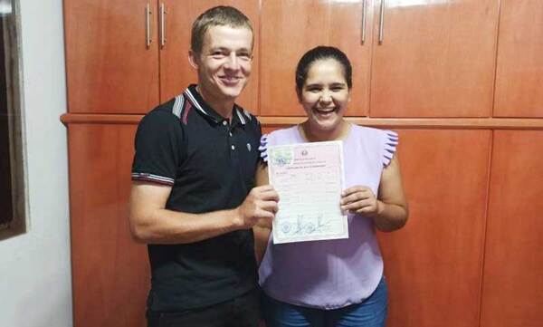 ¿Se acuerdan del menó que se fugó de su casa para casarse con una “paraguaya”?: Fue “secuestrado je’y por sus padres ndaje