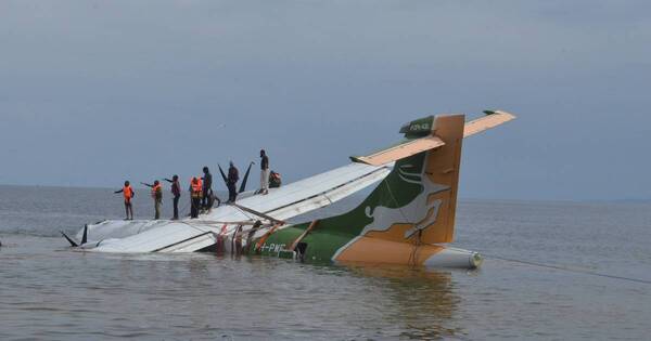 La Nación / Reportan 19 muertos en accidente aéreo en el lago Victoria en Tanzania