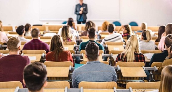 Chile habilitó cupo de becas para maestrías