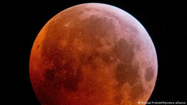 El mundo se prepara para un nuevo eclipse total de Luna, el último hasta 2025