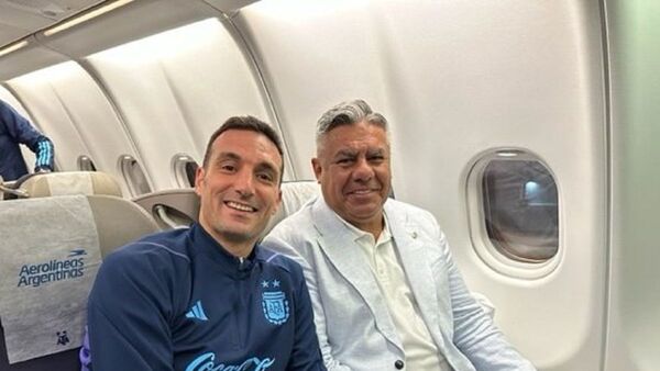 El cuerpo técnico de Argentina viaja a Qatar
