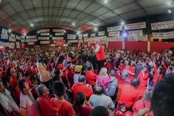 Este fin de semana, Wiens encabezó 13 actos en 4 departamentos diferentes - El Trueno
