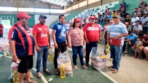 Entregan víveres de la SEN en proselitismo partidario - Noticias del Chaco - ABC Color
