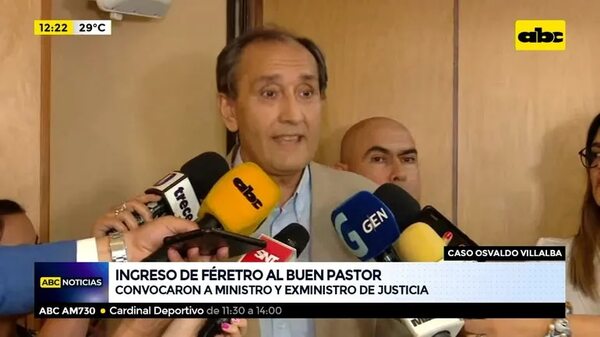 Ingreso del féretro al Buen Pastor - ABC Noticias - ABC Color