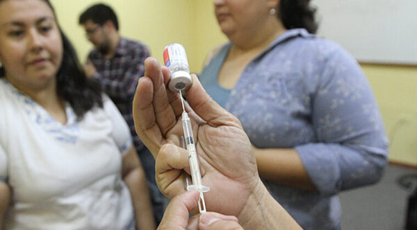 Pediatras plantean actualizar el esquema de vacunación en nuestro país