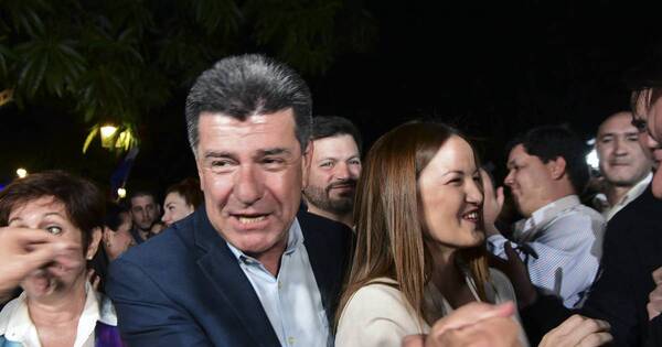 La Nación / “El proyecto de Efraín Alegre tiene la brújula perdida”, aseguran