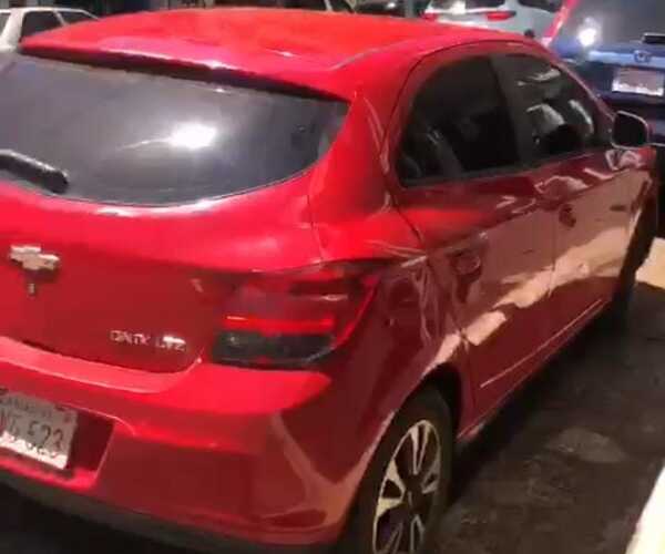 Mujer denunció el robo de su auto porque se olvidó dónde lo estacionó