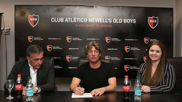 Víctor Gustavo Velázquez con nuevo entrenador en Newell's