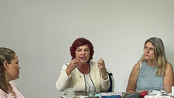 Abogan a mayor participación femenina dentro de la política