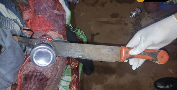 Hombre intentó asesinar a su pareja con un machete en Capiatá - Noticiero Paraguay