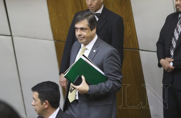 Diario HOY | IPS ignora consultas y apura licitación con jugoso anticipo