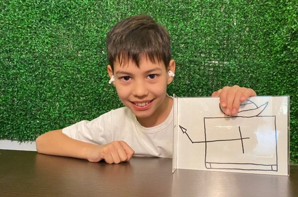 Autor paraguayo de 10 años llega a las librerías locales con su obra El Botiquín Aventurero | Lambaré Informativo