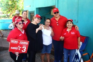 Tiki González recorre barrio Remansito en CDE