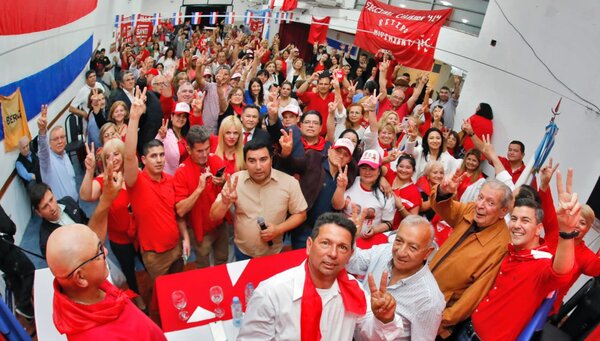 Multitudinario apoyo a Santi Peña en Buenos Aires - ADN Digital