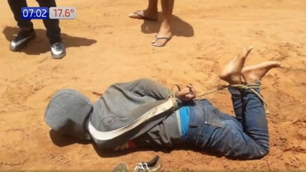 A golpes redujeron y maniataron a supuestos motochorros en Capiatá - Paraguaype.com
