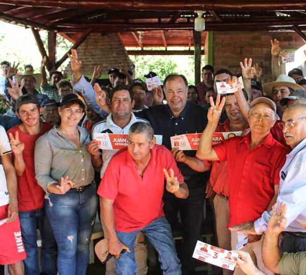 Yerbateros brindan apoyo a Juan Afara