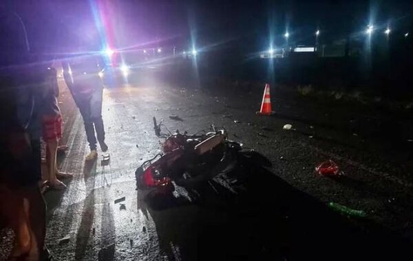 Tavapy: Motociclista muere tras chocar contra camión Scania